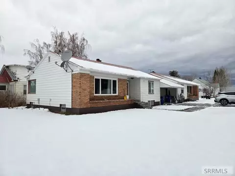 118 N 8th St #2, Ashton, ID 83420