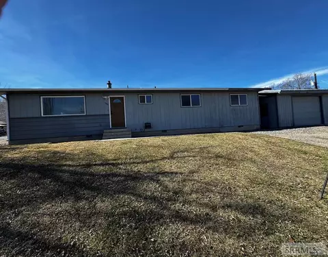 300 S 14th St, Salmon, ID 83467