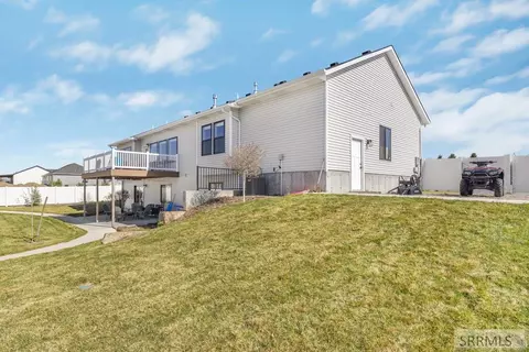 Exterior - 970 Pine Brook Ln, Rexburg, ID 83440 photo 4 of 6