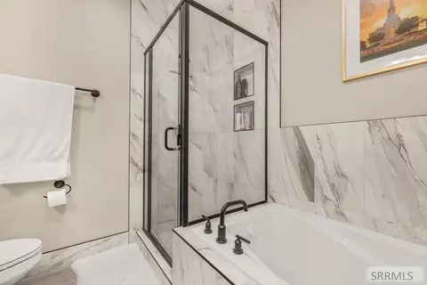 Bath - 970 Pine Brook Ln, Rexburg, ID 83440 photo 2 of 4