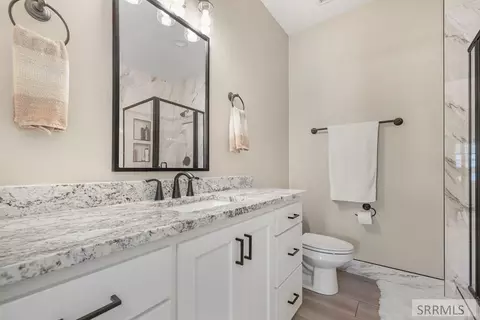 Bath - 970 Pine Brook Ln, Rexburg, ID 83440 photo 1 of 4