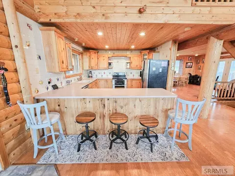 Kitchen - 3258 N 3350 W, Moore, ID 83255 photo 1 of 3