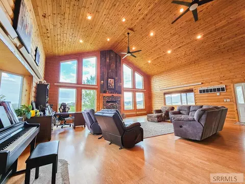 Living - 3258 N 3350 W, Moore, ID 83255 photo 2 of 6