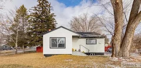745 W Main St, Saint Anthony, ID 83445