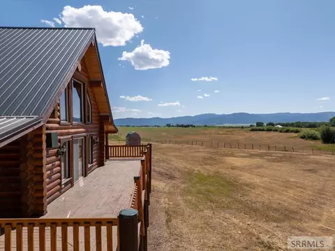 Exterior - 11021108 Pineview Ln, Driggs, ID 83422 photo 3 of 7