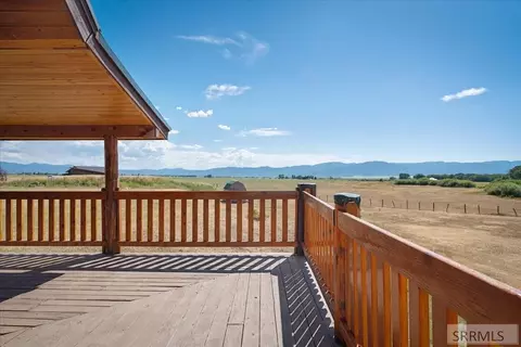 Exterior - 11021108 Pineview Ln, Driggs, ID 83422 photo 2 of 7