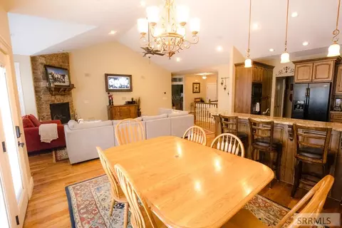 Dining - 354 Eagle Smt, Rexburg, ID 83440 photo 3 of 3