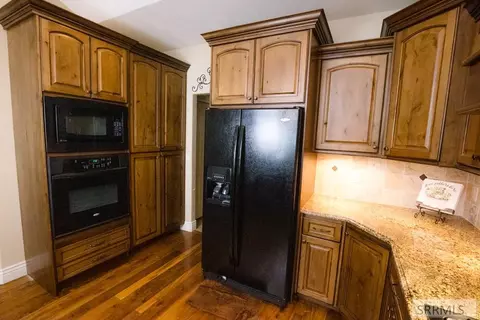 Kitchen - 354 Eagle Smt, Rexburg, ID 83440 photo 2 of 3
