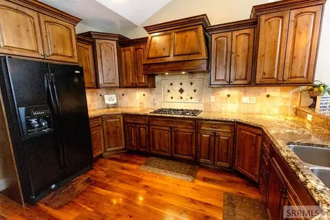 Kitchen - 354 Eagle Smt, Rexburg, ID 83440 photo 1 of 3