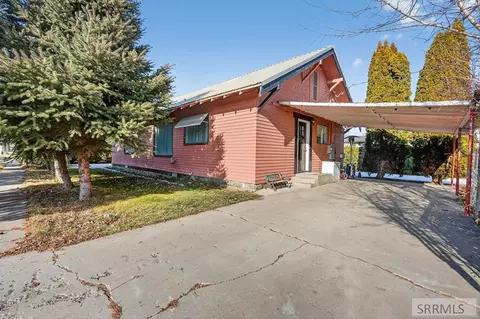 Exterior - 1002 E St, Rupert, ID 83350 photo 1 of 9