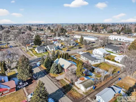 View/Area - 1002 E St, Rupert, ID 83350 photo 7 of 12