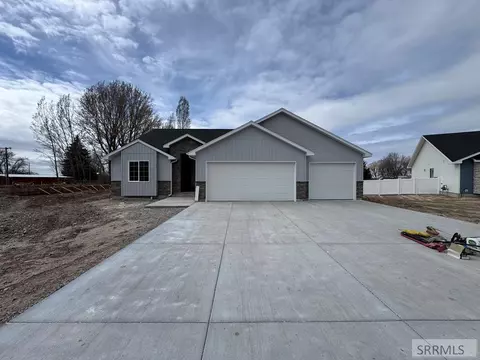 394 Wind River Cir, Shelley, ID 83274