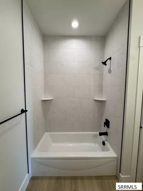 Bath - 209 N 4117 E, Rigby, ID 83442 photo 7 of 10