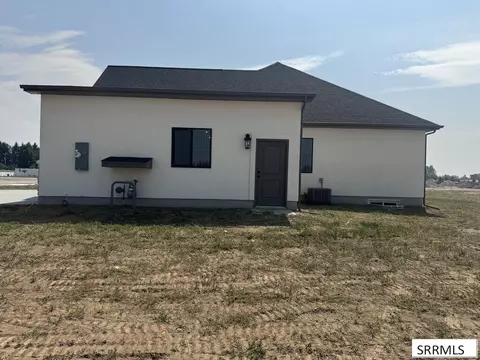 Exterior - 209 N 4117 E, Rigby, ID 83442 photo 9 of 12