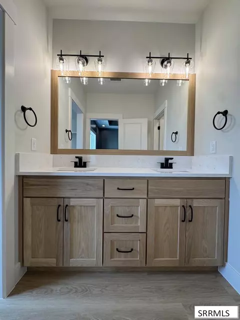 Bath - 209 N 4117 E, Rigby, ID 83442 photo 1 of 10