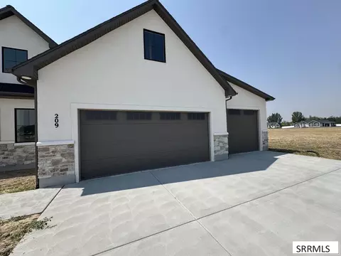 Exterior - 209 N 4117 E, Rigby, ID 83442 photo 3 of 12
