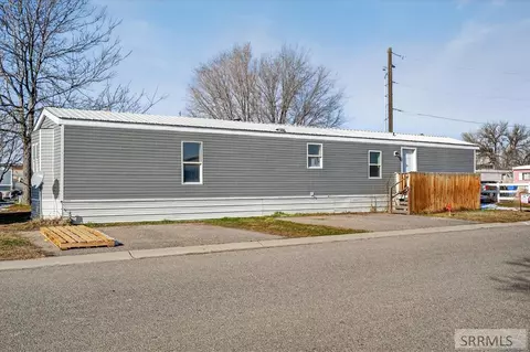 363 W Griffith Rd #18, Pocatello, ID 83201