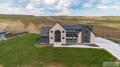 7753 S Packbridge Ln, Idaho Falls, ID 83406