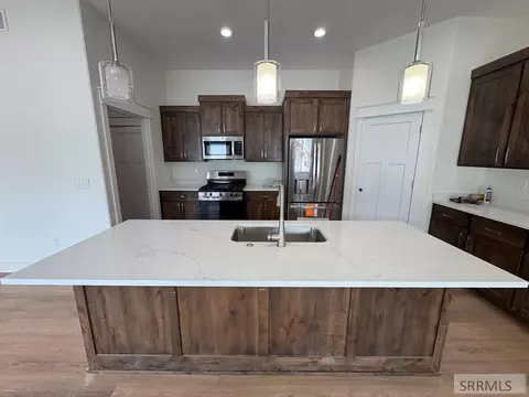 Kitchen - 355 Skyline Peak Loop, Inkom, ID 83245 photo 2 of 4