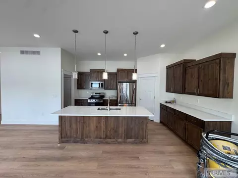 Kitchen - 355 Skyline Peak Loop, Inkom, ID 83245 photo 1 of 4