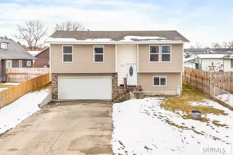 1007 Falls Ave, American Falls, ID 83211