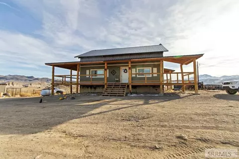 699 Stephens Rd, Challis, ID 83226