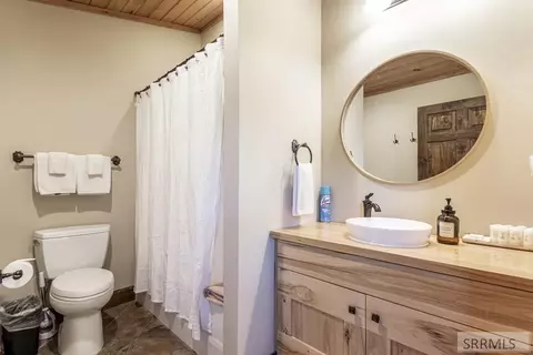 Bath - 1547 Cherry Butte Rd, Ashton, ID 83420 photo 3 of 6