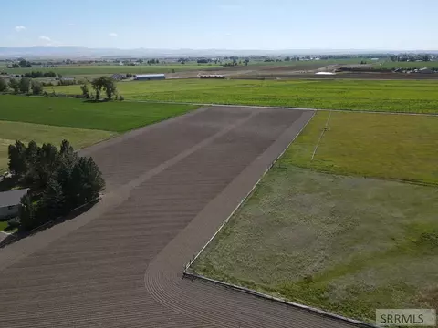 2420 E 434 N, St Anthony, ID 83445 photo 3