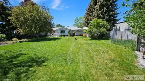 Exterior - 4064 S 2000 W, Rexburg, ID 83440 photo 9 of 25