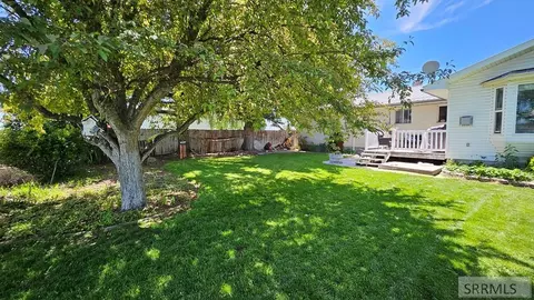 Exterior - 4064 S 2000 W, Rexburg, ID 83440 photo 2 of 25