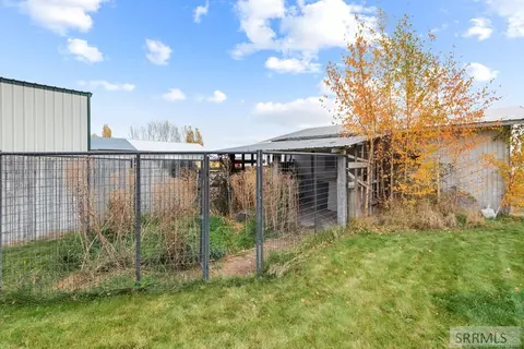Exterior - 4064 S 2000 W, Rexburg, ID 83440 photo 17 of 25