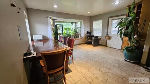 Dining - 4064 S 2000 W, Rexburg, ID 83440 photo 1 of 2