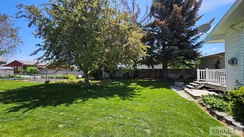 Exterior - 4064 S 2000 W, Rexburg, ID 83440 photo 5 of 25