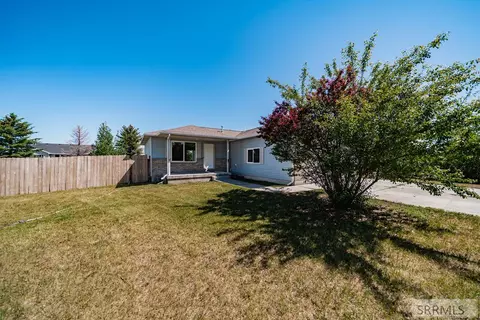 Exterior - 3879 E Ash Ln, Rigby, ID 83442 photo 1 of 8