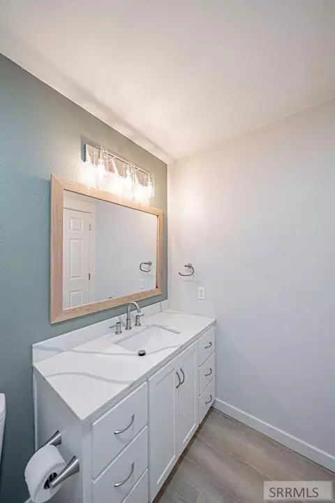 Bath - 3879 E Ash Ln, Rigby, ID 83442 photo 3 of 6