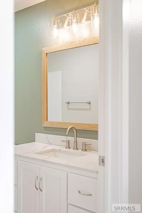 Bath - 3879 E Ash Ln, Rigby, ID 83442 photo 6 of 6
