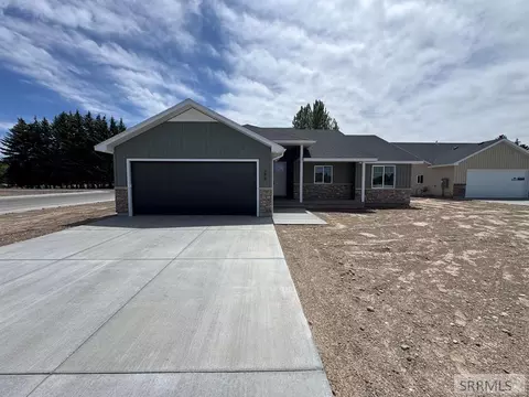 388 Wind River Cir, Shelley, ID 83274