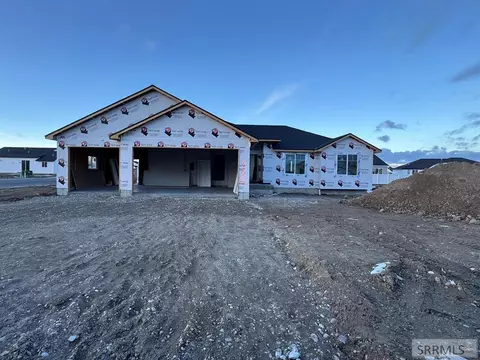 380 Wind River Dr, Shelley, ID 83274
