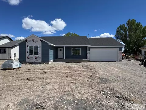 397 Wind River Dr, Shelley, ID 83274