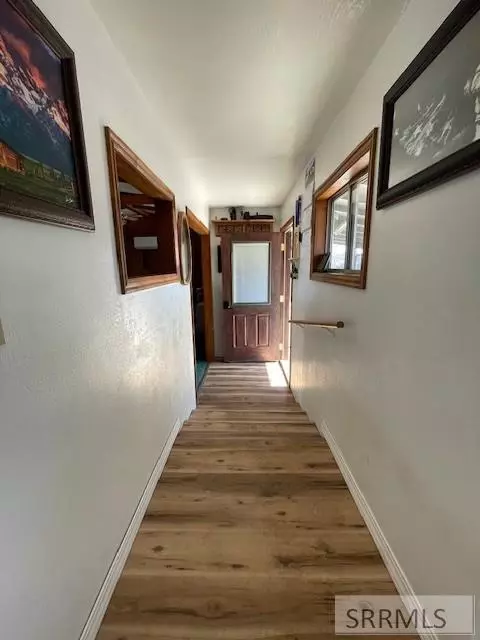 Entry Way - 2 Chaffin Ln, Salmon, ID 83467 photo 2 of 2