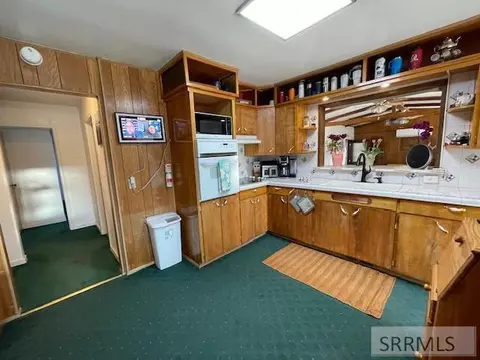Kitchen - 2 Chaffin Ln, Salmon, ID 83467 photo 1 of 2