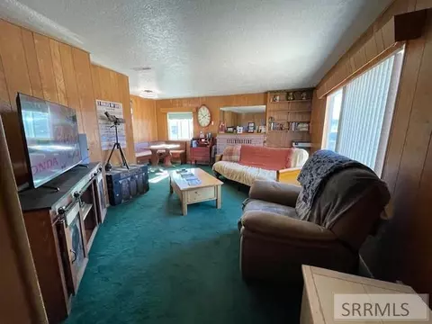 Living - 2 Chaffin Ln, Salmon, ID 83467 photo 1 of 2
