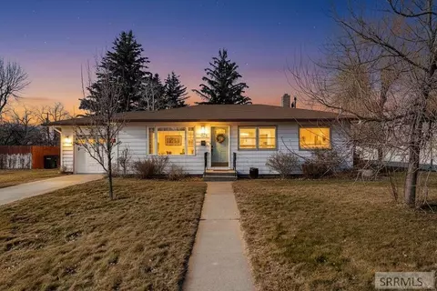 1960 Bittern Dr, Ammon, ID 83406