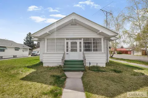 206 E 3rd N, Saint Anthony, ID 83445