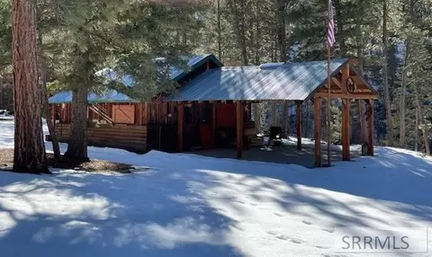 2811 N Hwy 93, North Fork, ID 83466