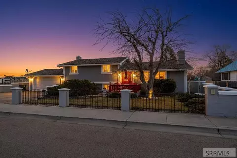 386 N Fisher Ave, Blackfoot, ID 83221