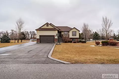 Exterior - 4045 E 540 N, Rigby, ID 83442 photo 2 of 4