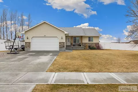 4676 Weigel Cir, Iona, ID 83427