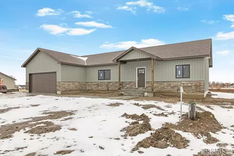 Exterior - 2911 Hackamore Dr, Saint Anthony, ID 83445 photo 2 of 4