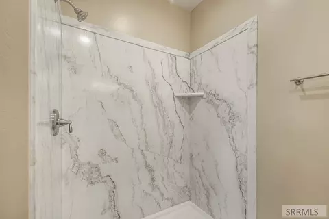 Bath - 2911 Hackamore Dr, Saint Anthony, ID 83445 photo 2 of 3